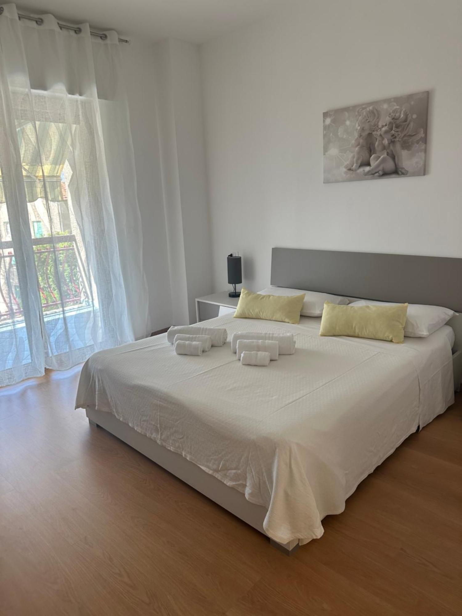 Bnb Nuova Vita Paola Luaran gambar